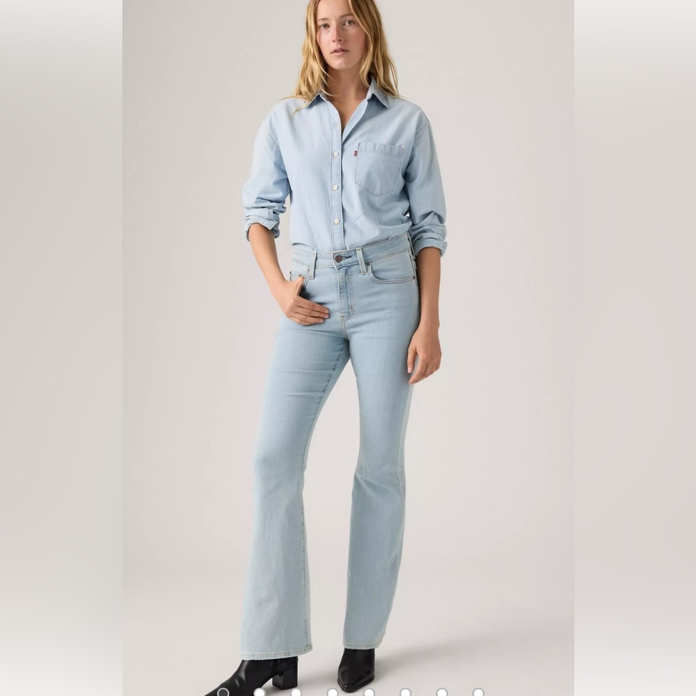 Levi's Women's Light Blue Flare Jeans
